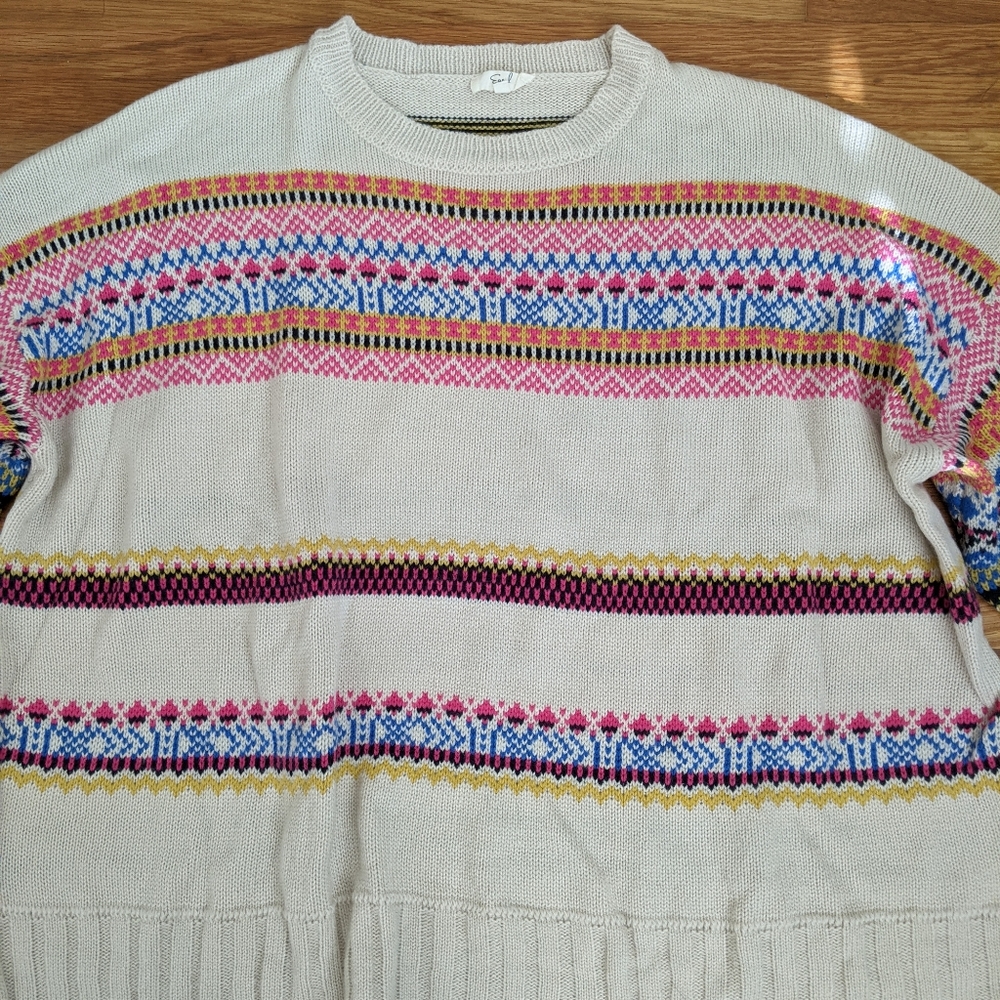 Beautiful colorful sweater with stripe det…